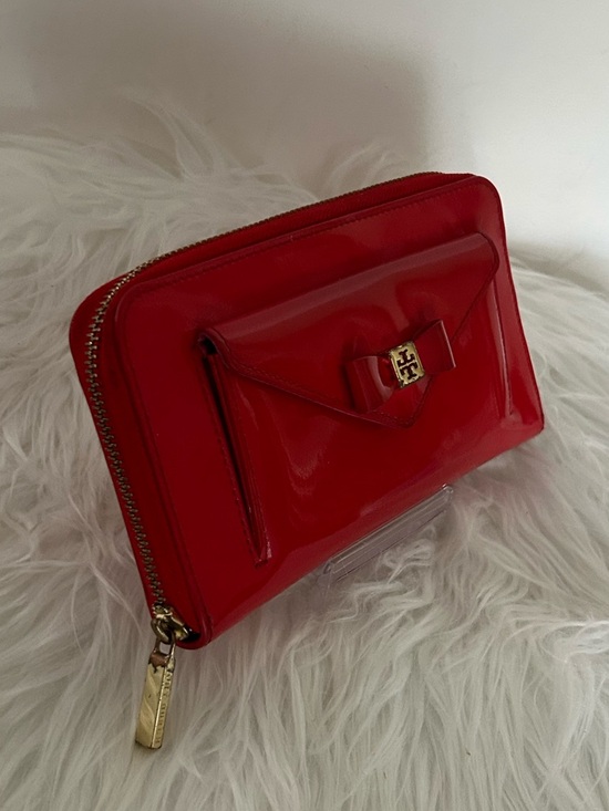 Tory Burch Red Patent Leather Bow Wallet Zip Around Clutch Gold Logo Designer - Picture 5 of 8